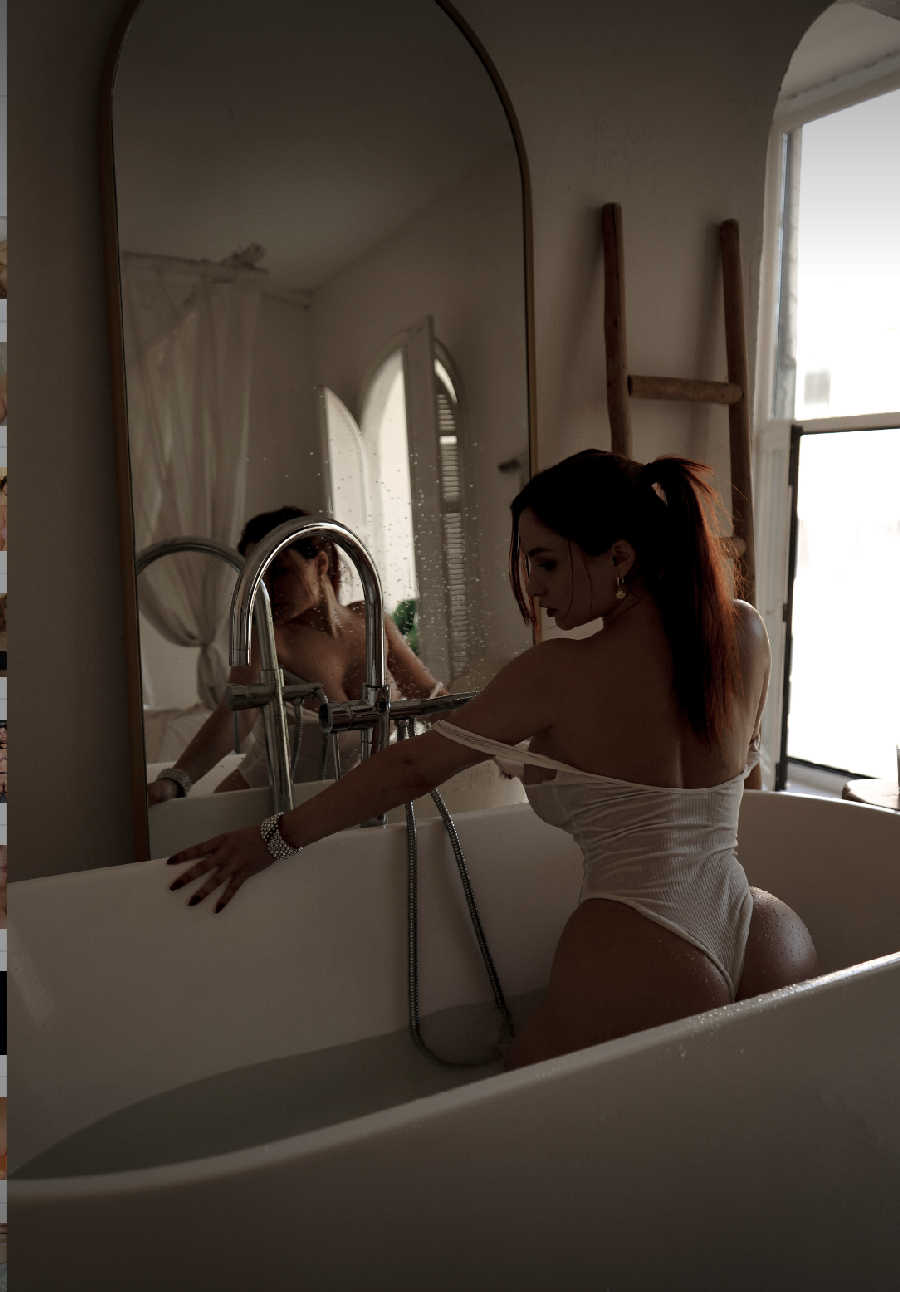 A playful frame from Miranda Faith nude — online in Belgrade