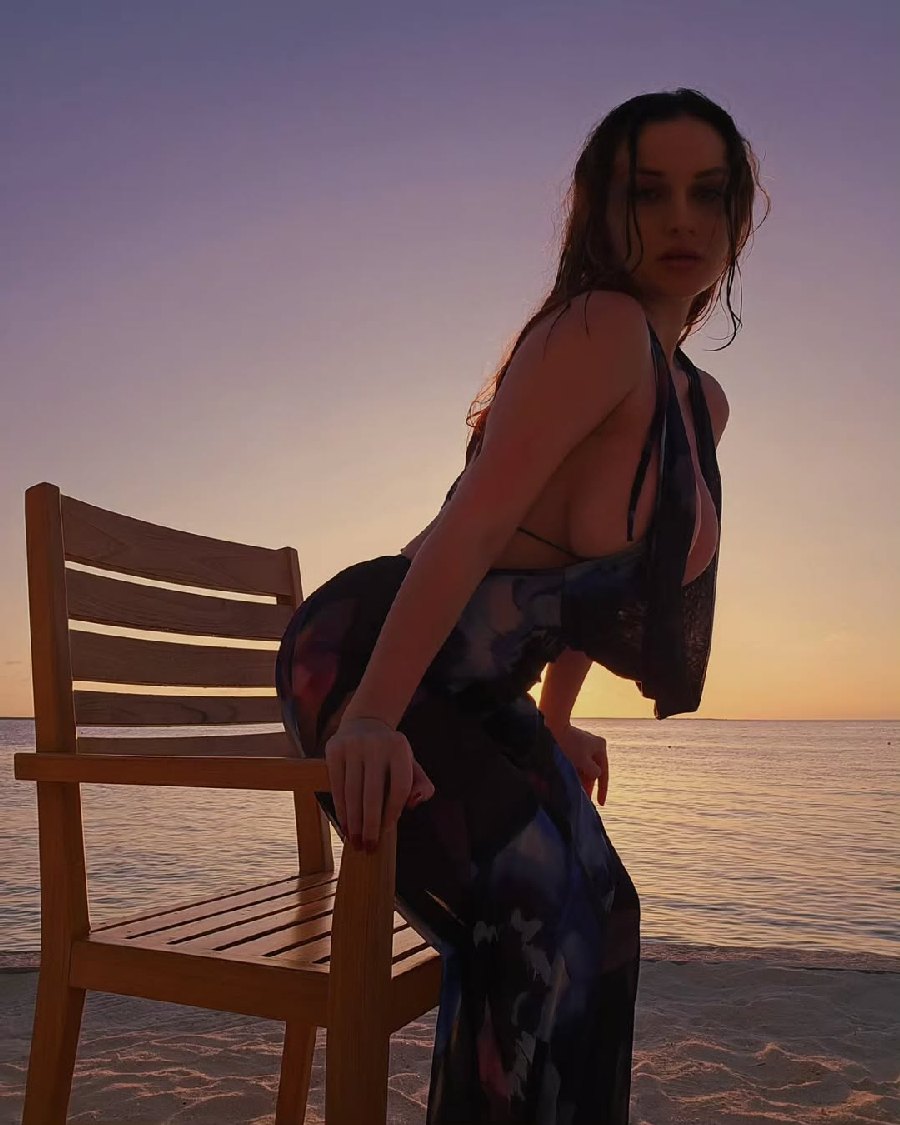 Sexy girl Miranda Faith nude in Belgrade