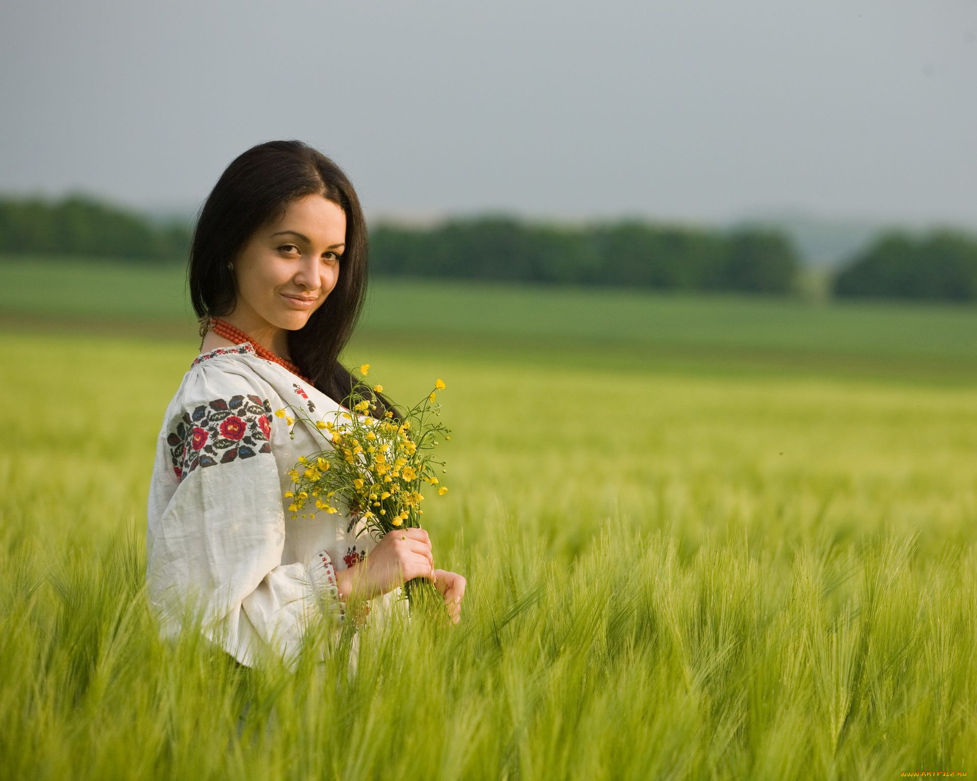 Women in Slavic costumes in Belgrade