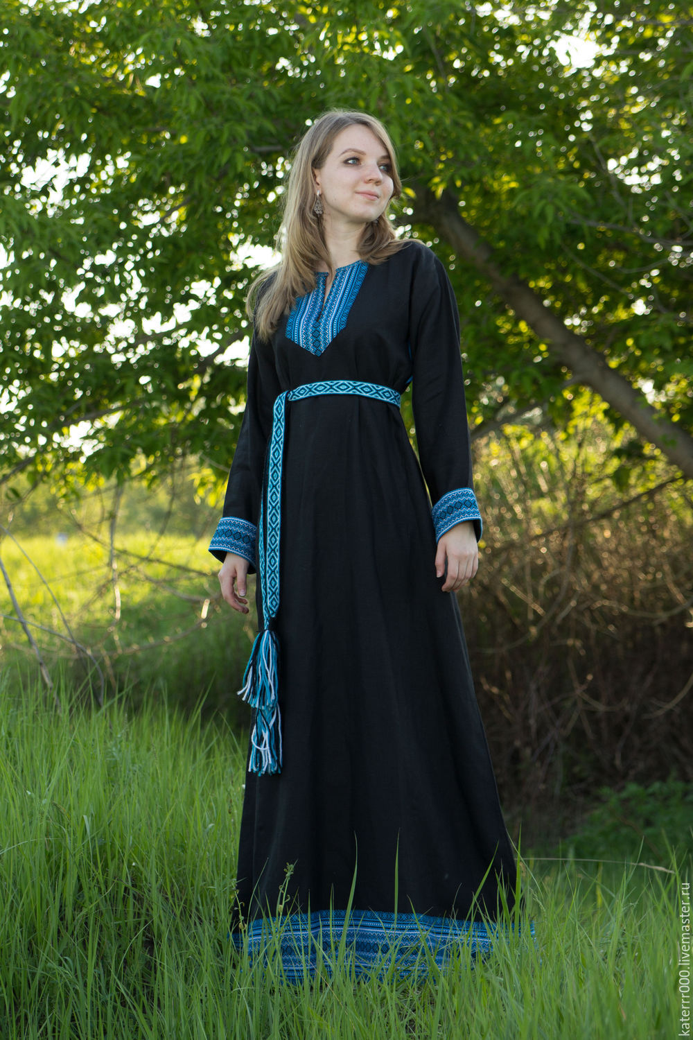 Women in Slavic costumes in Belgrade